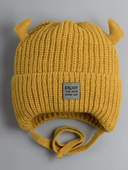 Шапка вязаная с ушками для детей