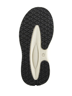 Кроссовки утепленные