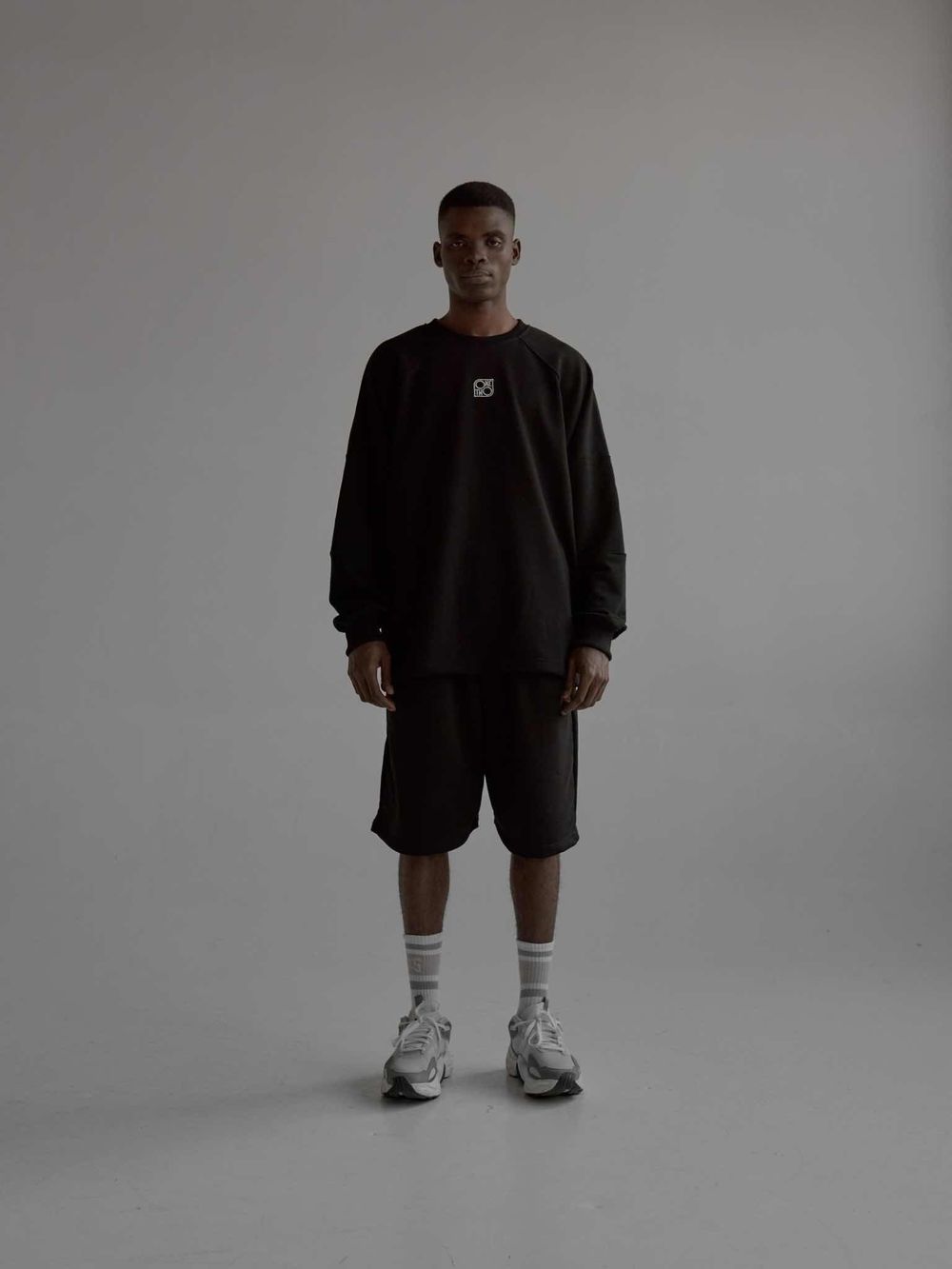 Толстовка ONE TWO "BASIC" Реглан Начес Черный