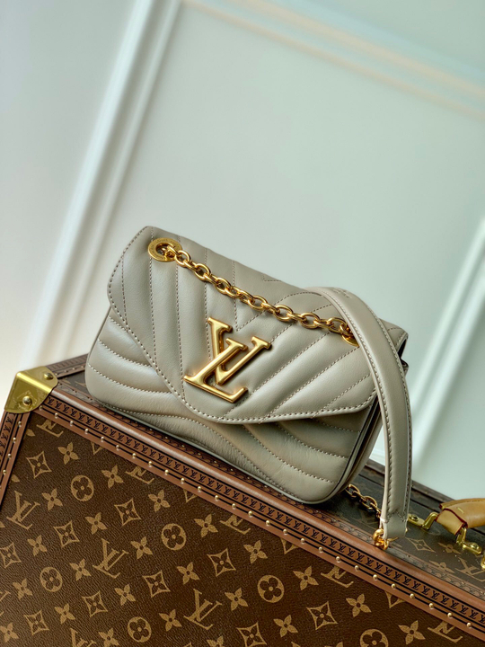 Louis Vuitton New Wave PM Chain Bag