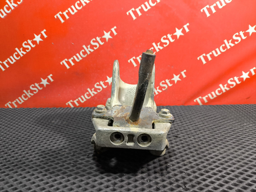 Кронштейн кабины