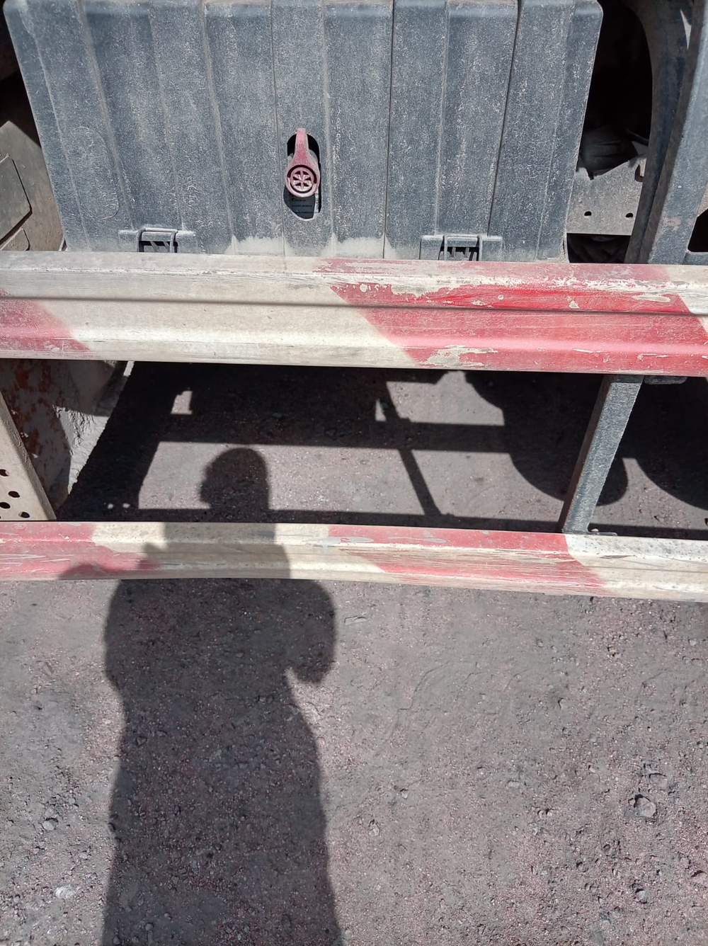 Shacman (Shaanxi) SX* 8x4 Самосвал SX33186T366 (Дизельный, 11,6 л, 369 л.с., МТ)