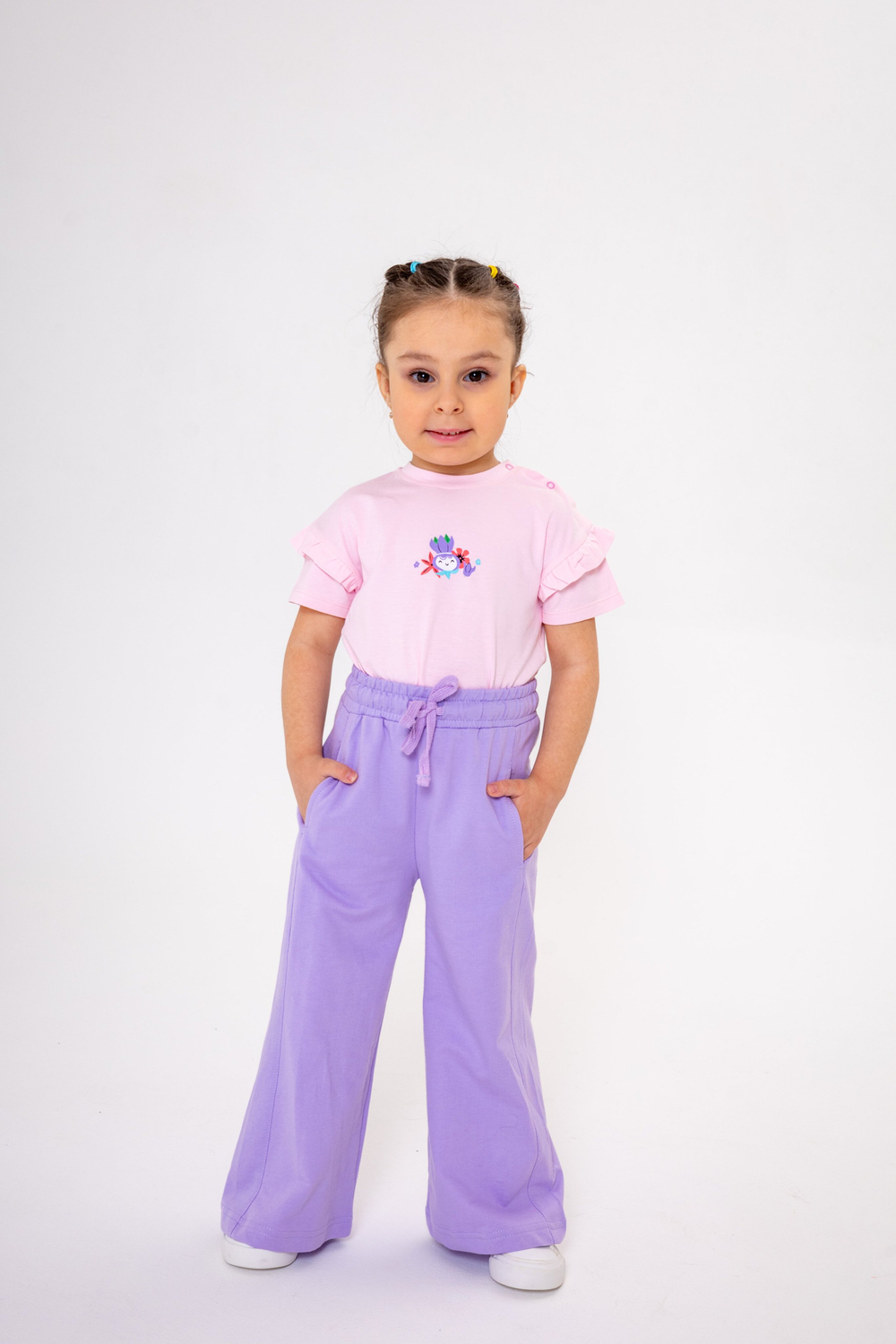 Костюм с широкими брюками на девочку