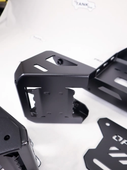 Площадка на 5-ое колесо MEIKA (AK1) с лесенкой MEIKA (AK11) и боковым креплением MEIKA(AK12)