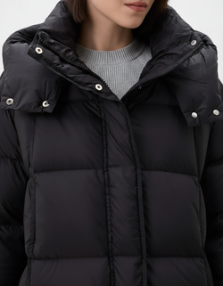 Объемный пуховик