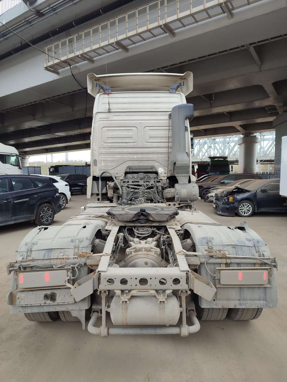КамАЗ 5490 4x2 Седельный тягач 5490-S5 (Дизель/Газ, 12,0 л, 401 л.с., МТ)