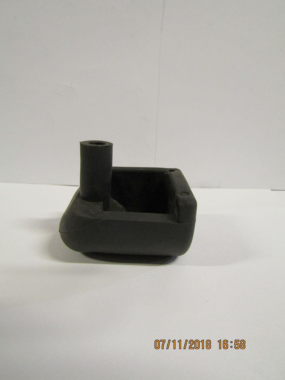 Держатель разбрызгивателя, левый/CPC-60-10E