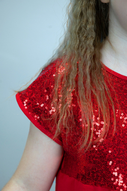 Платье нарядное для девочки с пайетками