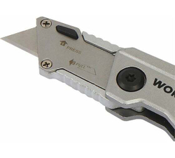 Складной быстросменный нож WORKPRO алюминиевый, трапециевидное лезвие WP211010