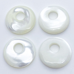 Перламутр, размер 18 мм, отверстие 5 мм, цена за 1 шт