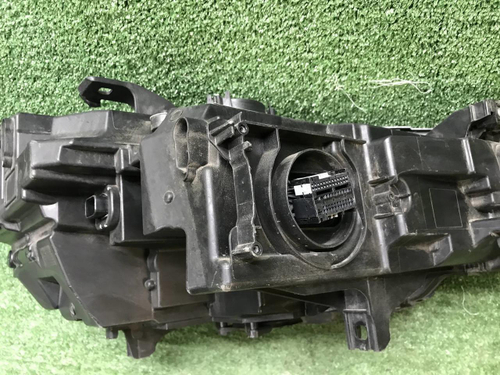 Фара левая BMW 8er G14 G15 G16 (2018-2022) Laser