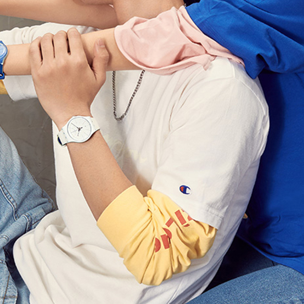 SWATCH Unisex White Watch SUOS404