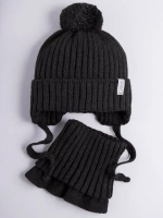 Шапка осенняя детская на завязках и снуд