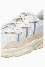 Кроссовки adidas Ozweego
