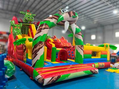 Коммерческий надувной батут «Змей Горыныч» 8,5*7*6 м