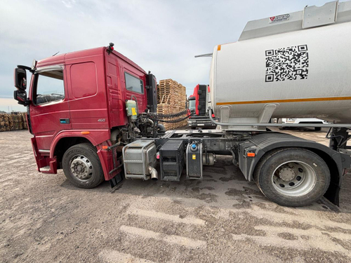 Dayun CGC418* 4x2 Седельный тягач CGC4180 (Дизельный, 11,6 л, 460 л.с., МТ)