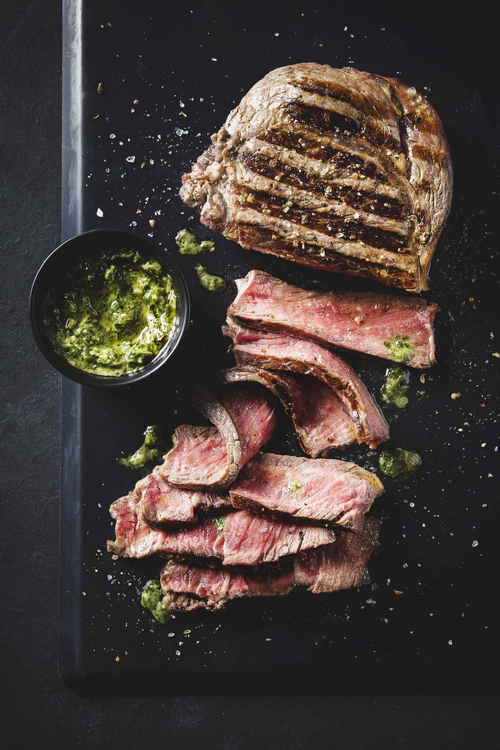 Восхитительные стейки с соусом чимичурри