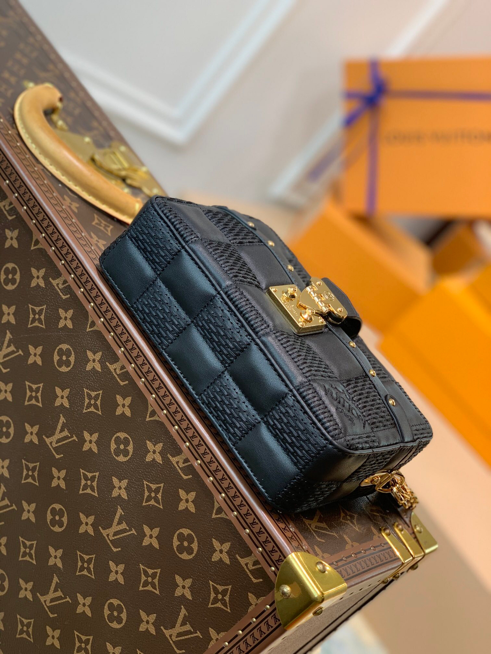 Louis Vuitton Troca PM