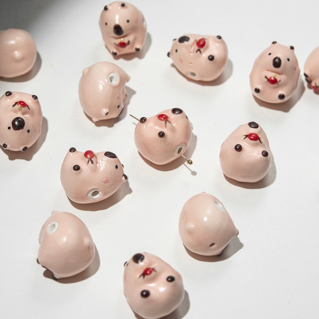 Бусина "Капибара", 19,6*15,8мм, персиковая, глазурированный фарфор