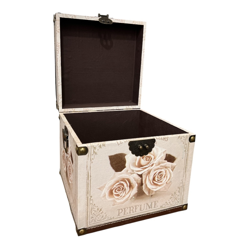 Сундучок с изображением роз 25 х25 см