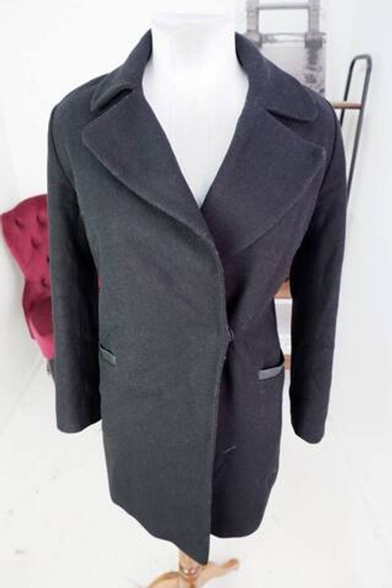 Пальто Asya Malbershtein стильное, маркировка XS, визуально на 40 размер