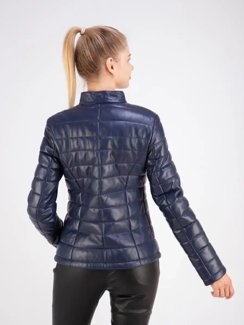 Куртка женская из натуральной кожи короткая Турция