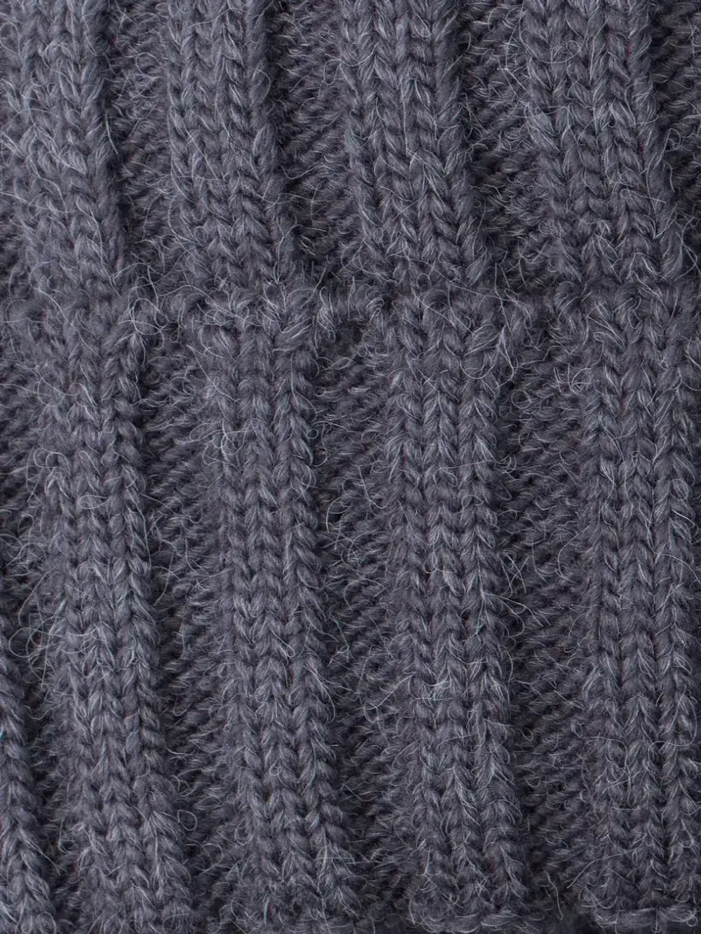 Шапка зимняя для девочки с помпоном и снуд