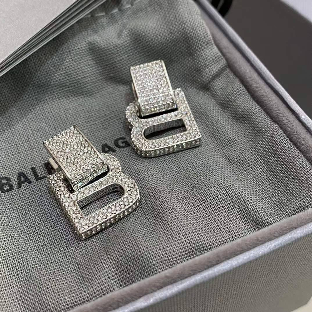 Серьги Balenciaga