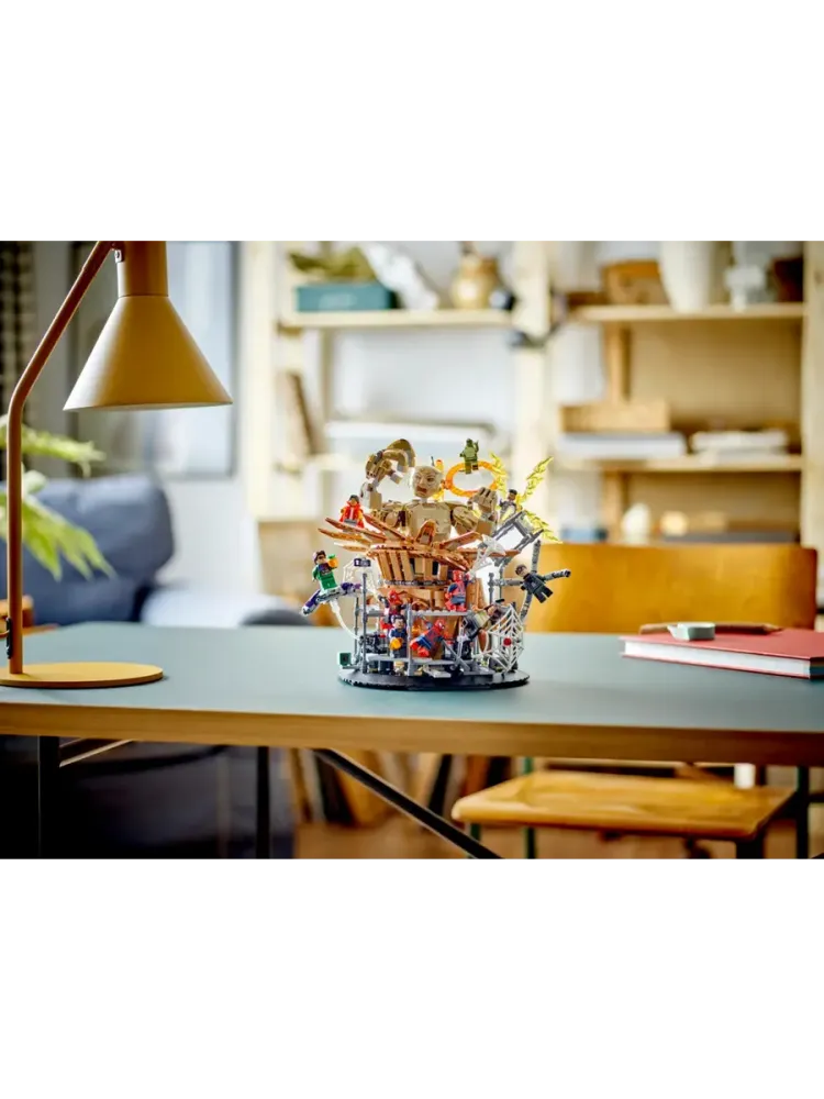 Конструктор Marvel 76280 Человек-паук vs Песочного человека