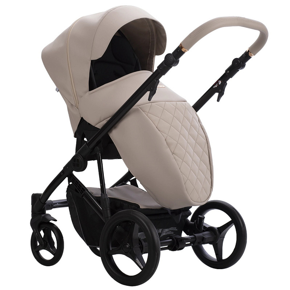 Детская коляска Bebetto Loren Gloss 2 в 1 05 св.бежевая кожа