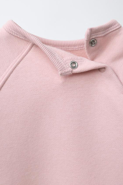 ZARA КОМПЛЕКТ ОДНОТОННОЙ ТОЛСТОВКИ И ЛЕГИНСОВ, РОЗОВЫЙ