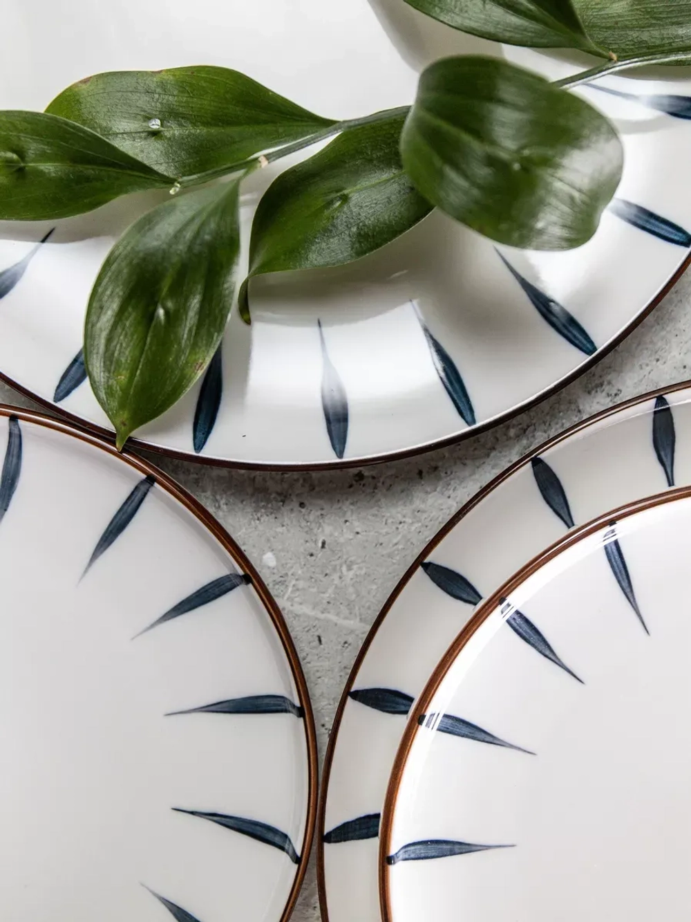 Тарелка без ботиков, Лепесток, диаметр 25,5 см