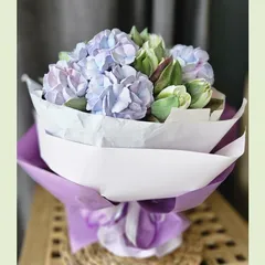 Букет зефира «Сиреневая гортензия» / 28-30см Букет зефира «Сиреневая гортензия» / 28-30см