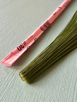 Проволока длинная японская формат U № 30 Зеленая, длина 72 см согнута пополам, 100 штук.