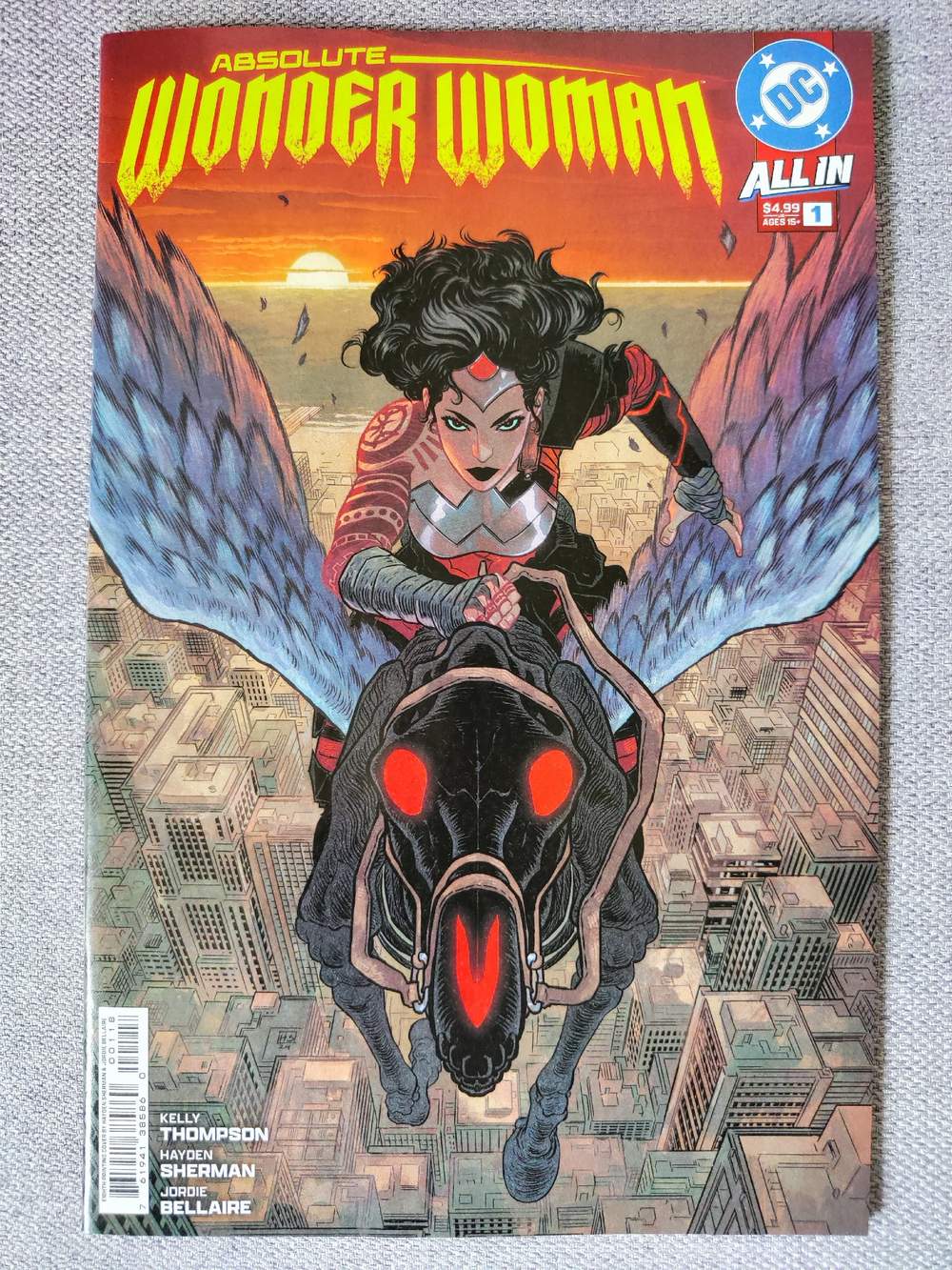 Absolute Wonder Woman #1 (Cover A)