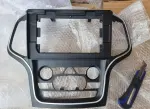 Магнитола для Jeep Grand Cherokee WK2 2013-2022 (ШГУ 8.4", рамка большая 10) - Teyes CC4-PRO монитор 13" 2K QLED на Android 13, Быстрейшая, Snapdragon 778G, ИИ, CarPlay, DSP, 4G SIM-слот