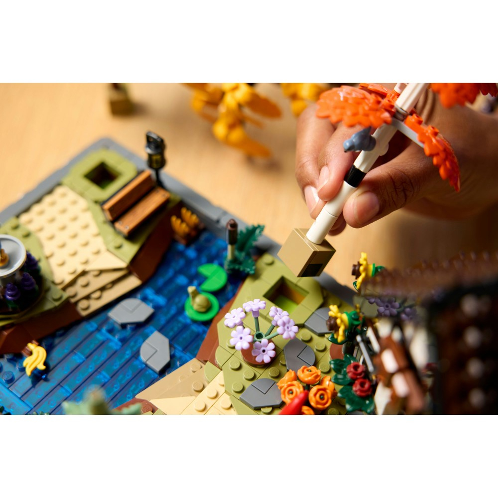 LEGO Icons - Осенний сад с домиком 11372