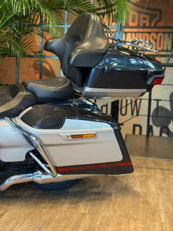 Harley-Davidson CVO Street Glide