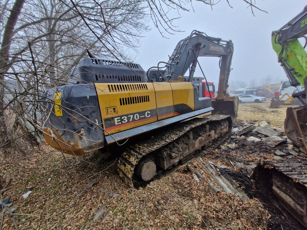 Zauberg E370* Экскаватор E370-C (Дизельный, 8,9 л, 328 л.с., АТ)