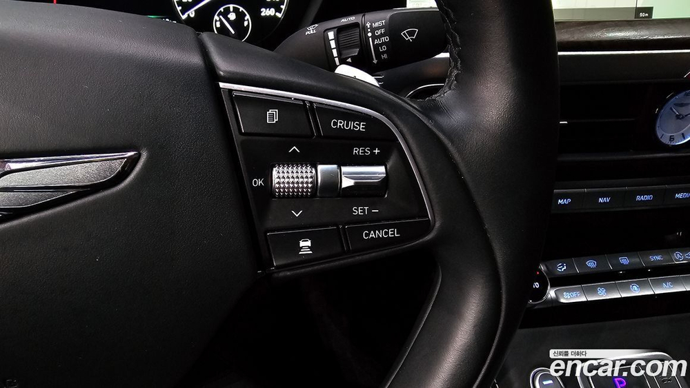 Genesis G90 5.0 AWD (04.2021)