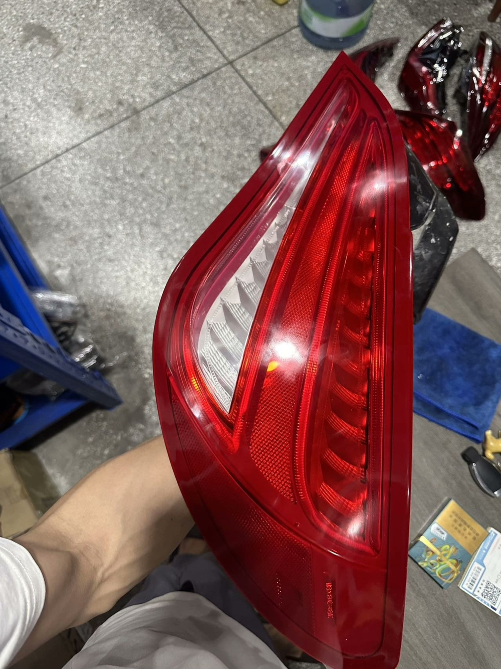 Оригинальные задние фонари Mercedes-Benz CLA-Class (C117, X117)