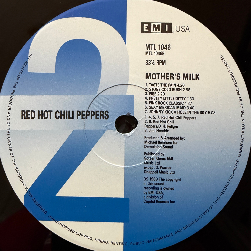 Red Hot Chili Peppers ‎– Mothers Milk (Англия 1989г.) Т