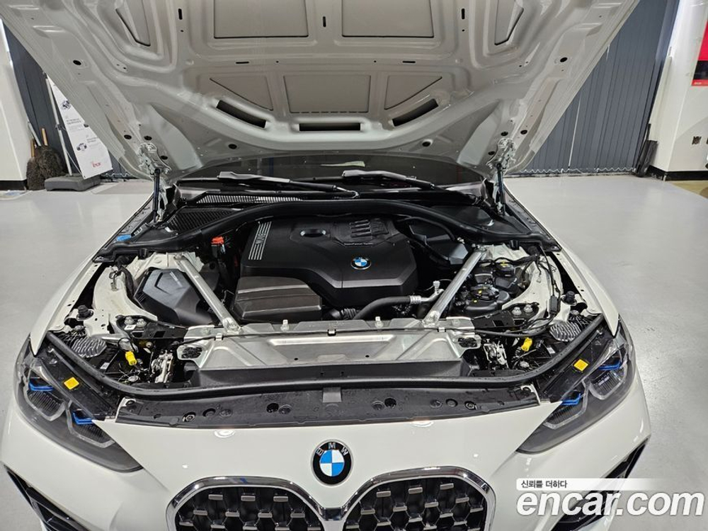BMW 4 Series (G22) 420i M Sports Performance Coupe (11.2022)