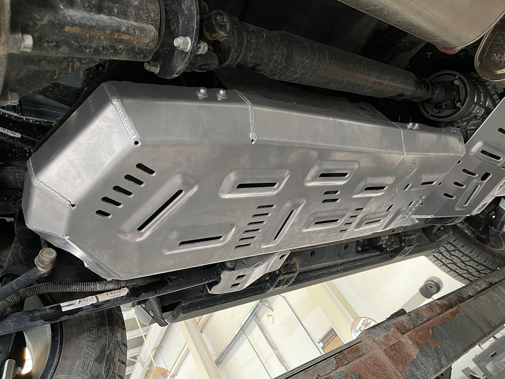 Защита Falcon топливного бака для TANK 300 (Off-road Edition & City Edition, бензин 2.0T 2020+ (без штатной лебедки), алюминий, 5 мм