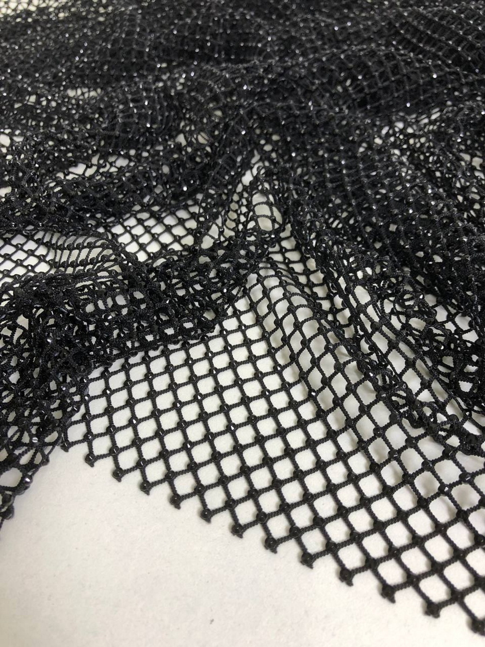 Сетка плетеная, черная стразы черные