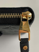 Louis Vuitton Zippy Wallet