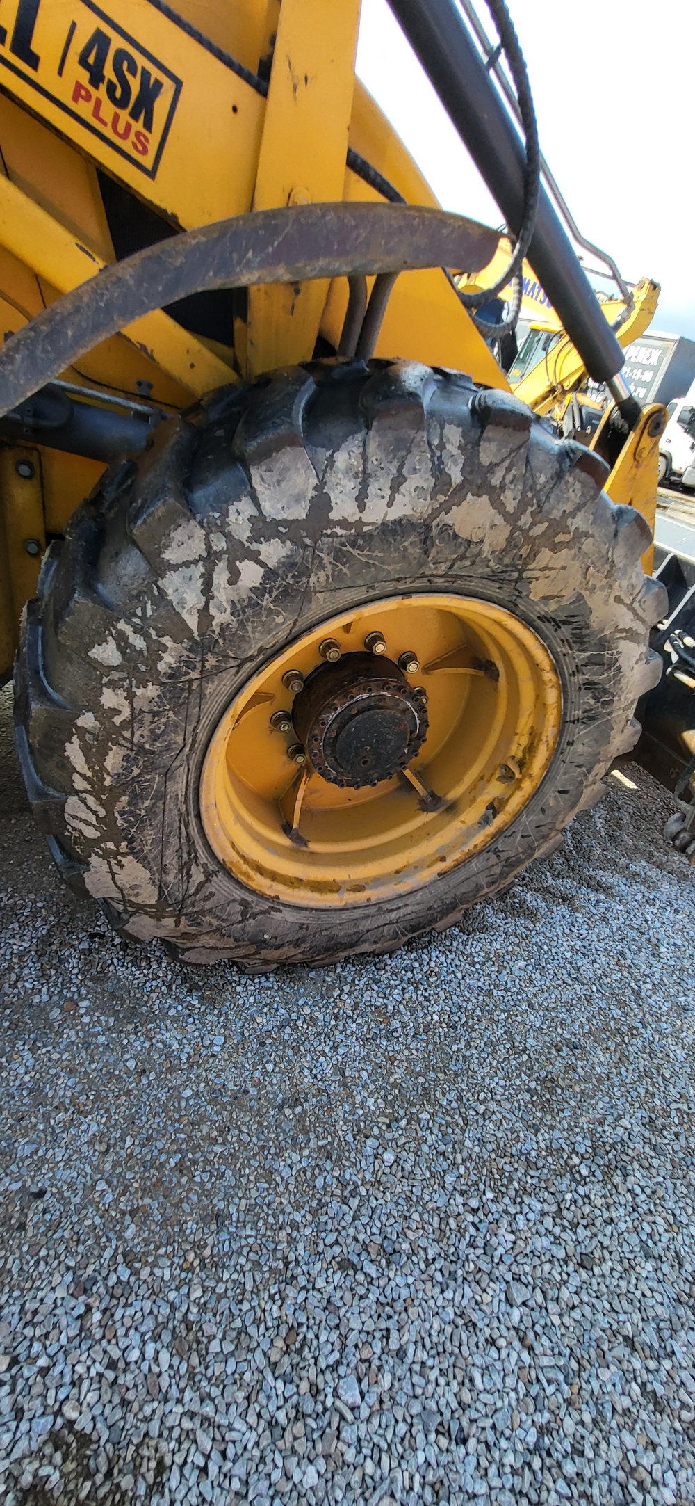 Bull 4SX Экскаватор-погрузчик 4SX-PLUS (Дизельный, 4,6 л, 116 л.с., АТ)