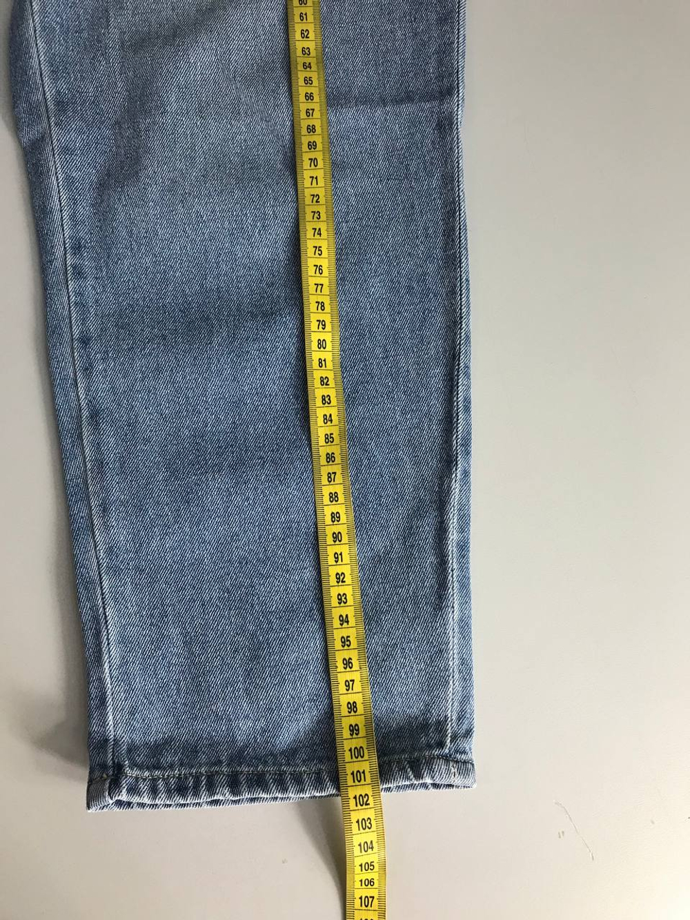 Джинсы H&M свободного кроя, маркировка 42, визуально на 48 размер