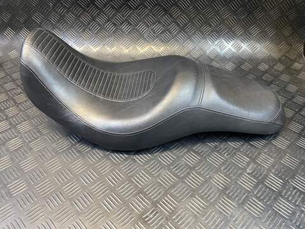 Сиденье Harley-Davidson FXDL1580 053403