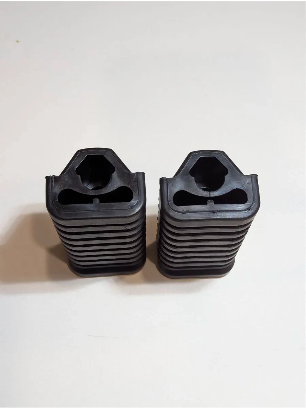 -- Резинки на подножки для мопедов Альфа, Дельта